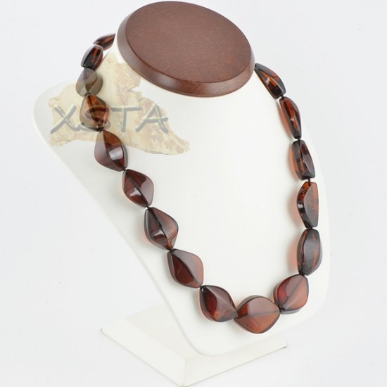 Amber necklace polished cherry flat olive